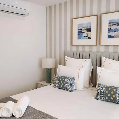 Holidays Centro Apartament *